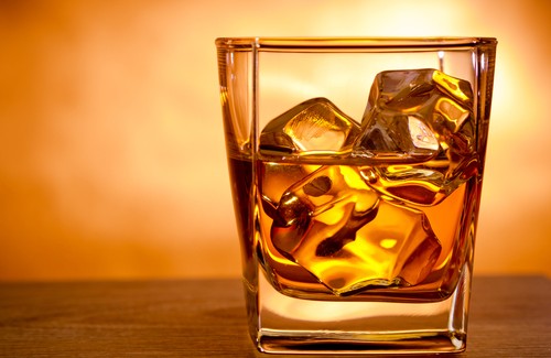 Wat kan er met je hersenen gebeuren als je te veel alcohol drinkt?