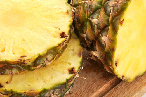 Heerlijke en geneeskrachtige drankjes met de schil van ananas