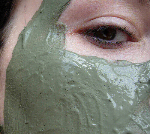 gezicht met groen masker