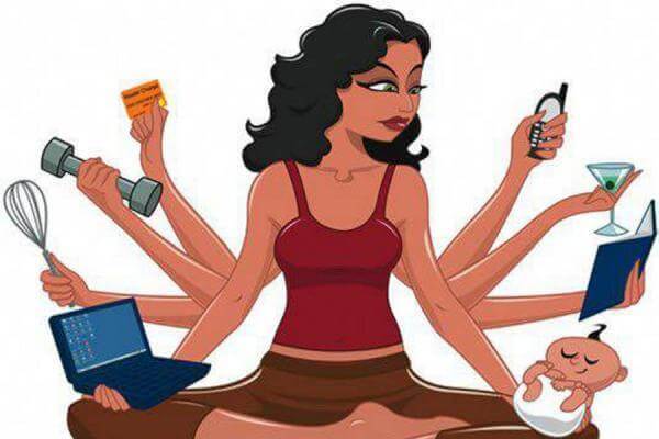 vrouw verricht meerdere taken