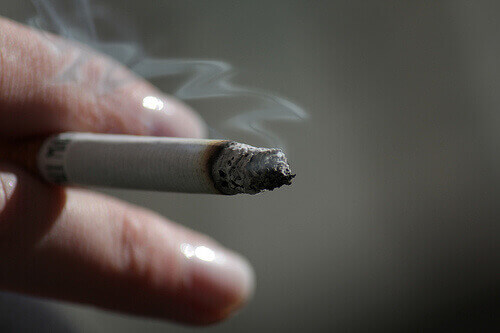 Rokende sigaret