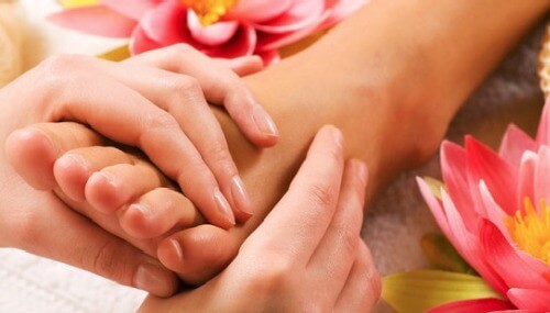 Voetmassage tegen vermoeide voeten