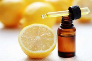 Geneesmiddel met olijfolie en citroen