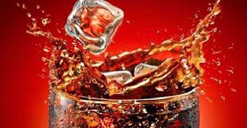 Wat gebeurt er met je lichaam wanneer je cola drinkt?