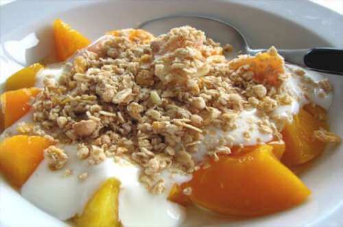 Yoghurt met haver en perzik