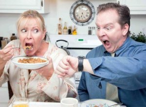 Het ontbijt overslaan veroorzaakt gewichtstoename