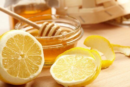Citroen en honing voor de halshuid