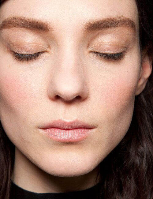 wenkbrauwen van een vrouw