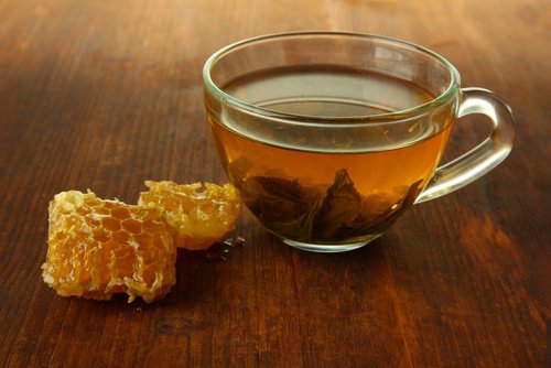 Waarom drink je appelazijn met honing bij voorkeur in de ochtend