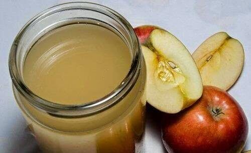 Huisgemaakte Appelazijn