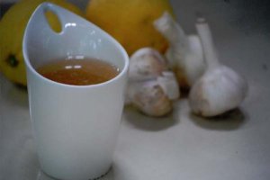 De voordelen van het drinken van knoflookthee