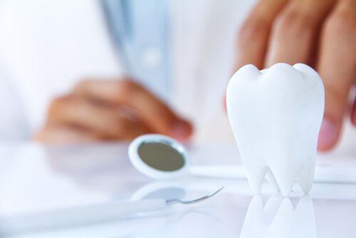 Ziekte opsporen via je mond aan de hand van losse tanden