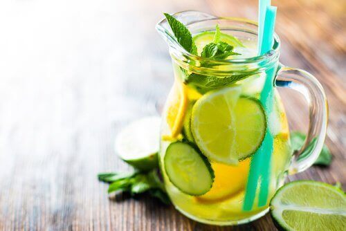 Komkommerlimonade