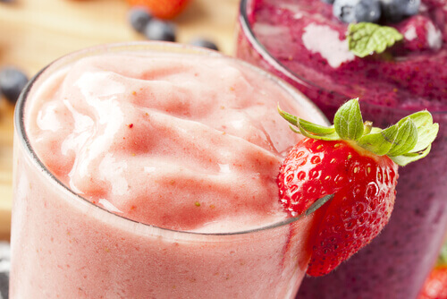 Aardbeiensmoothie voor een stralende huid