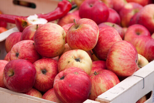 Een van de beste ontstekingsremmende fruitsoorten zijn appels en appelschillen