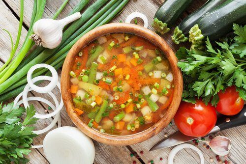 Waarom is gezonde soep behulpzaam voor het lichaam
