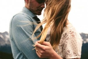 Het belang van een zorgzame aanraking