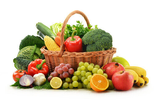 Eet veel rauwe vruchten en groenten om tandbederf te voorkomen