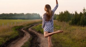 Dansen en wandelen beschermen je tegen Alzheimer