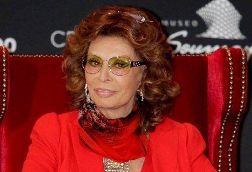 2-sophia-loren
