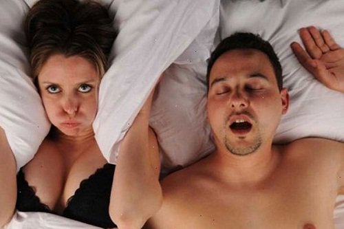 Wakker Liggen door Snurken