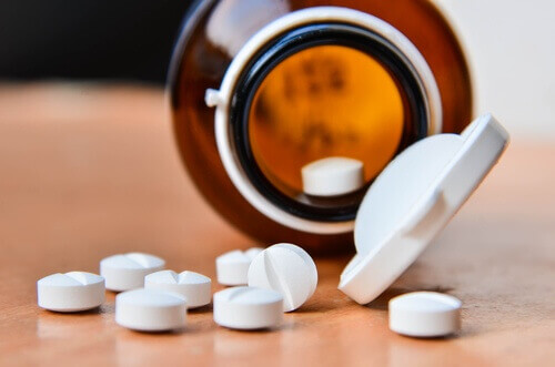 Hoe gebruik je aspirine om eelt te verwijderen?