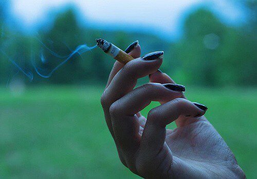 Roken kan nekpijn veroorzaken