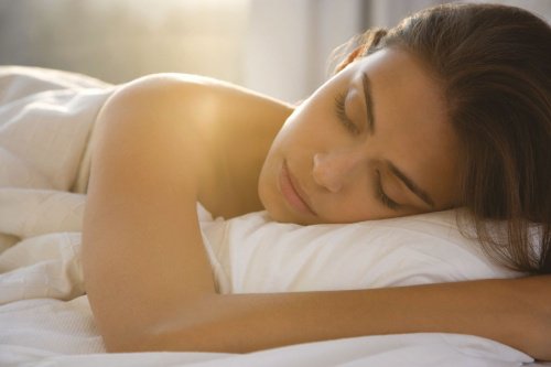 Zeven voordelen van naakt slapen