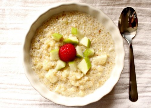 Ontbijt met Quinoa, Appel en Kaneel