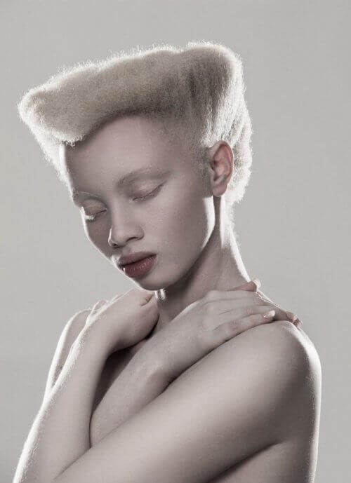Model Thando Hopa