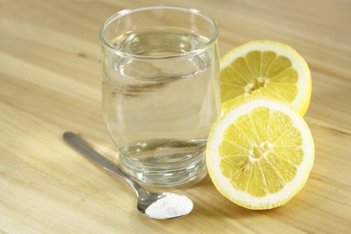 Water, Citroen en Zout