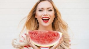 Zeven gewoontes van mensen die er jonger uitzien dan ze zijn