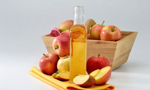 De voordelen als je je haar wast met appelazijn 