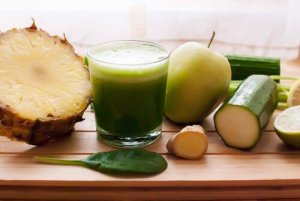 Ananas en komkommer tegen vochtretentie
