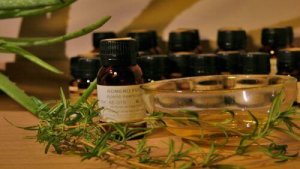 Hoe gebruik je etherische olie voor je spieren?