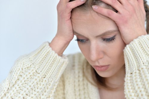 Hoofdpijn is een van de gevolgen van angst voor je lichaam