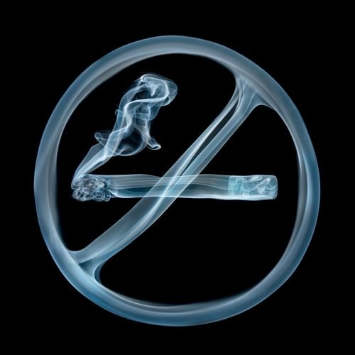 Niet meer roken-bord bij voormalige rokers