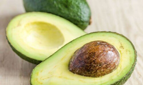Avocado tegen droog haar