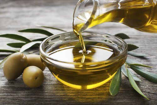 Schaaltje olijfolie 