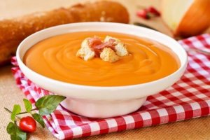 Deze salmorejo kan helpen om het risico op darmkanker te verkleinen