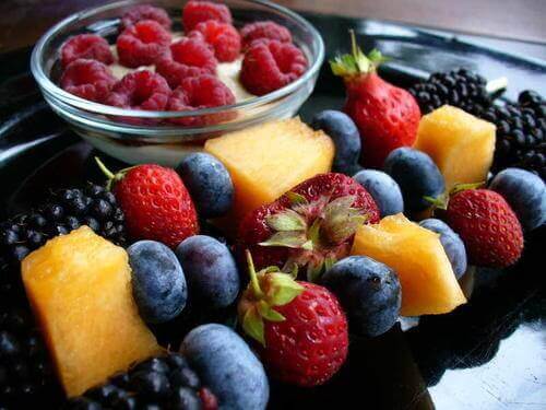 Slappe bovenarmen en fruit