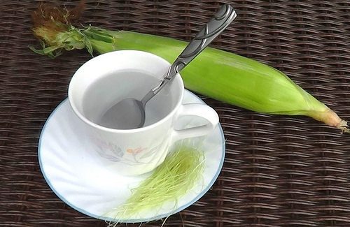 Nierstenen afbreken met thee van maïshaar 