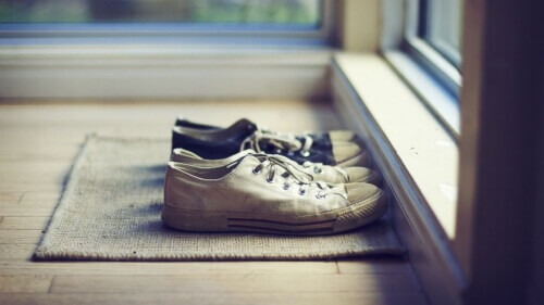 Last van zweetvoeten door verkeerde soort schoenen
