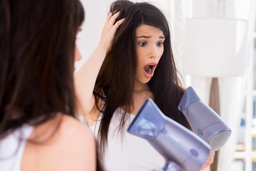 Droog haar behandelen en hitte