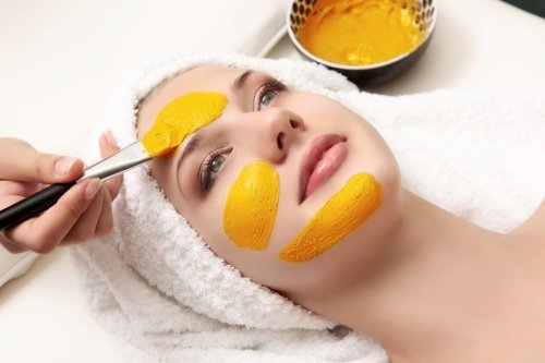 7 natuurlijke remedies voor wallen onder je ogen