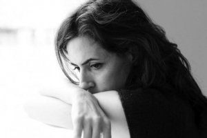 9 belangrijke dingen die iedereen moet weten over endometriose