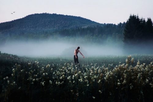 Laat je weerstand varen en ga mee met de stroom