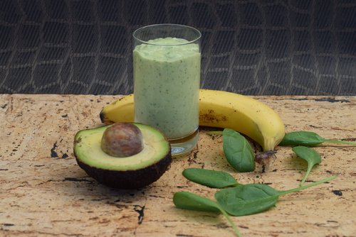 Op natuurlijke wijze stress verminderen met avocadosmoothie