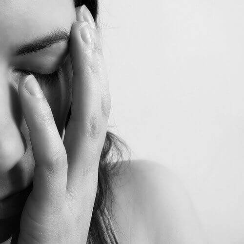 Vrouw Wil Bronchitis Behandelen Op Natuurlijke Wijze