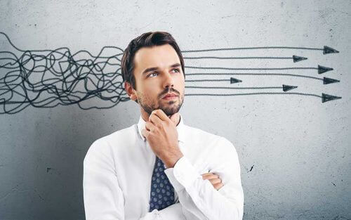 Man Die Zijn Gedachten Weet Te Organiseren En Het Herkauwen Van Gedachten Heeft Afgeleerd